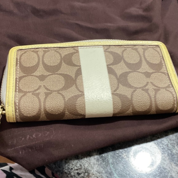 Coach Brown and Cream Tote Bag Set - Picture 5 of 12